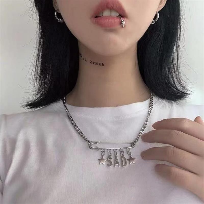 Harajuku Style Ins Hip-hop Ιδιοσυγκρασία Pin Letter Κολιέ Personality Star Clavicle Chain Trendy Για Άνδρες Και Γυναίκες