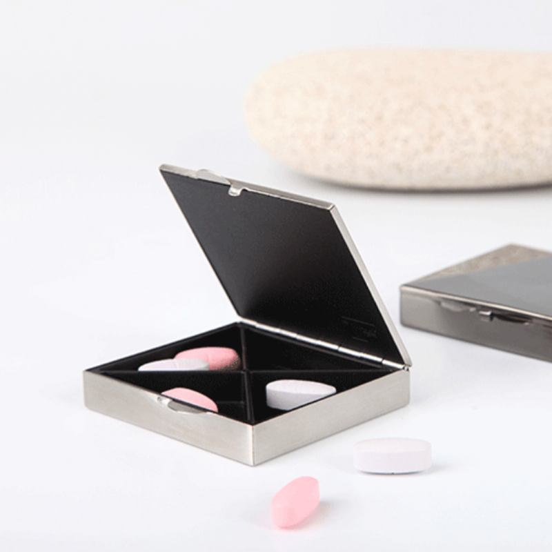 Square Pill Box Fashion Metal Diamond Case Quartile Organizer Φορητή Θήκη Για Ταμπλέτες