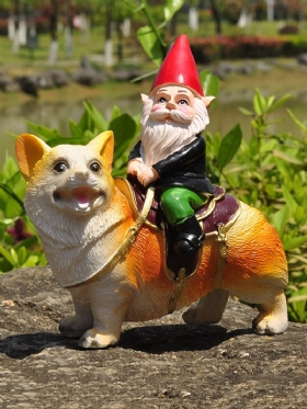 1 Τεμ Ρητίνη Gnome Dwarf Ζωγραφισμένα Στο Χέρι Αγάλματα Με Corgi Dog Διακοσμήσεις Γκαζόν Εσωτερικού Εξωτερικού Χώρου Χριστουγεννιάτικο Στολίδι Κήπου