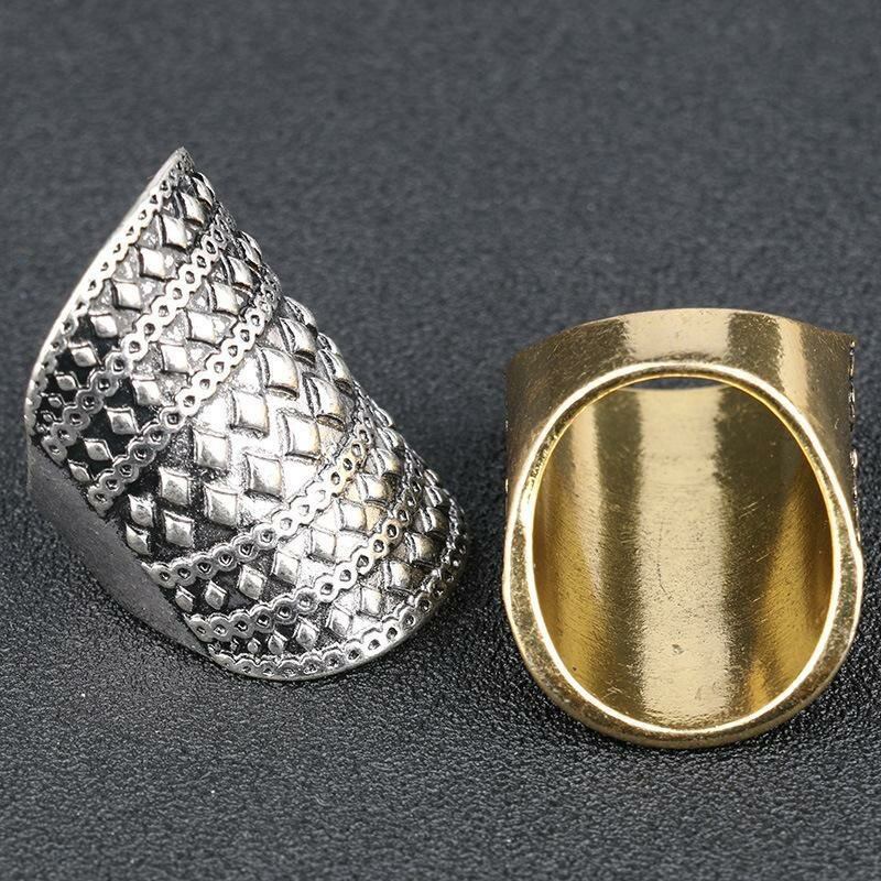 Bohemian Geometric Solid Diamond Ring Exaggerated Punk Rivet Metal Finger