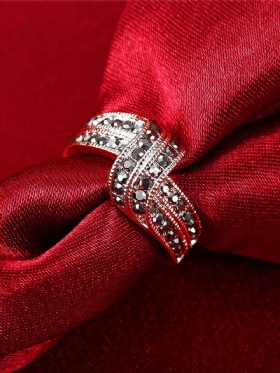Πολυτελές Δαχτυλίδι Γάμου Από Κράμα Στρας Σε Σχήμα U Για Γυναίκες Δώρο