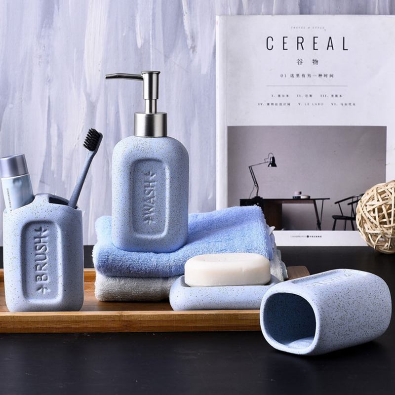 Creative European Ceramic Bathroom Supplies 4 Τεμαχίων Σετ Είδη Υγιεινής Έντυπα Κοίλη Επιστολή