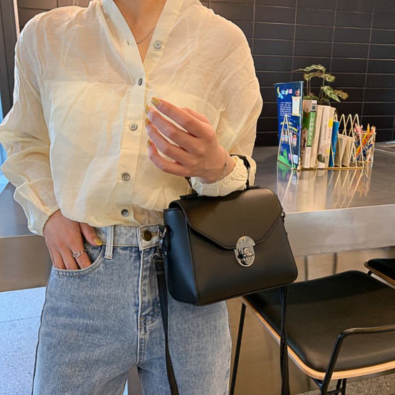 Advanced Sense Of Foreign Small Bag 2023 New Summer Fashion Portable Texture Wild Single Shoulder Slung Handbag Χονδρική