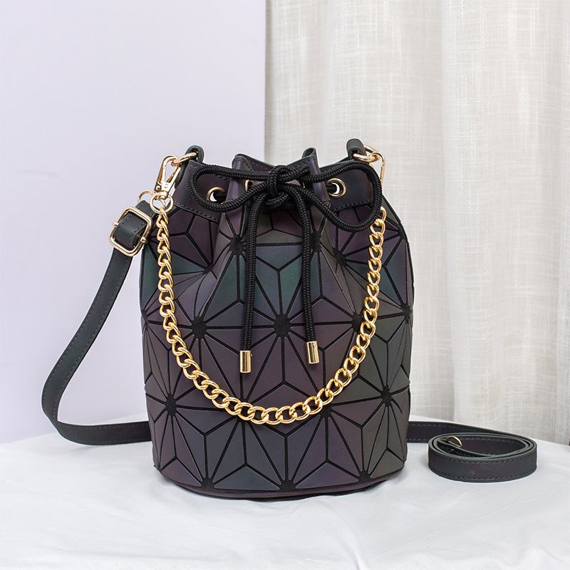 Γυναικεία Τσάντα Ώμου Casual Φωτεινή Bucket Bag Ρόμβος